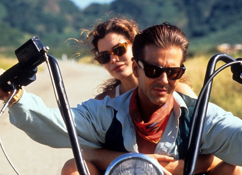 Как живет сегодня звезда Дикой Орхидеи Кэрри Отис